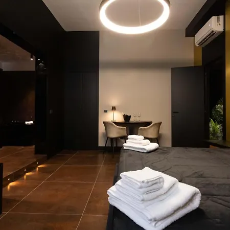 Holiday home Black And Carini